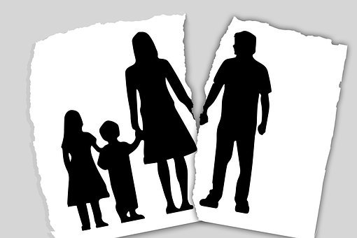 Nanda & Associate Lawyers Canada - An illustration of divorced parents