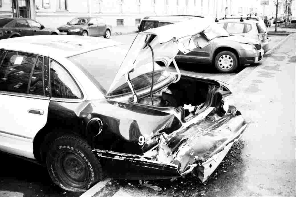 Nanda & Associate Lawyers Canada - A vehicle destroyed following a car accident.