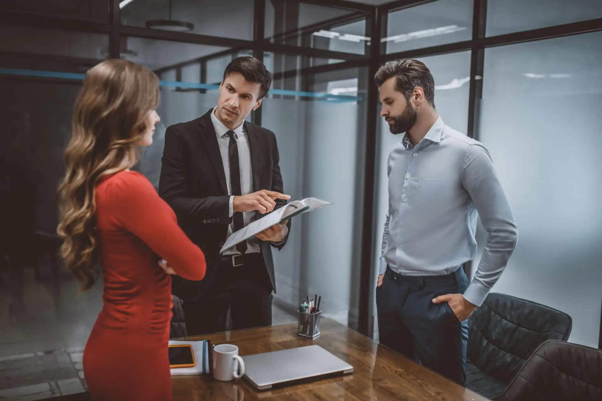 How property is divided after divorce in Ontario showing couple separating assets including family home and financial documents